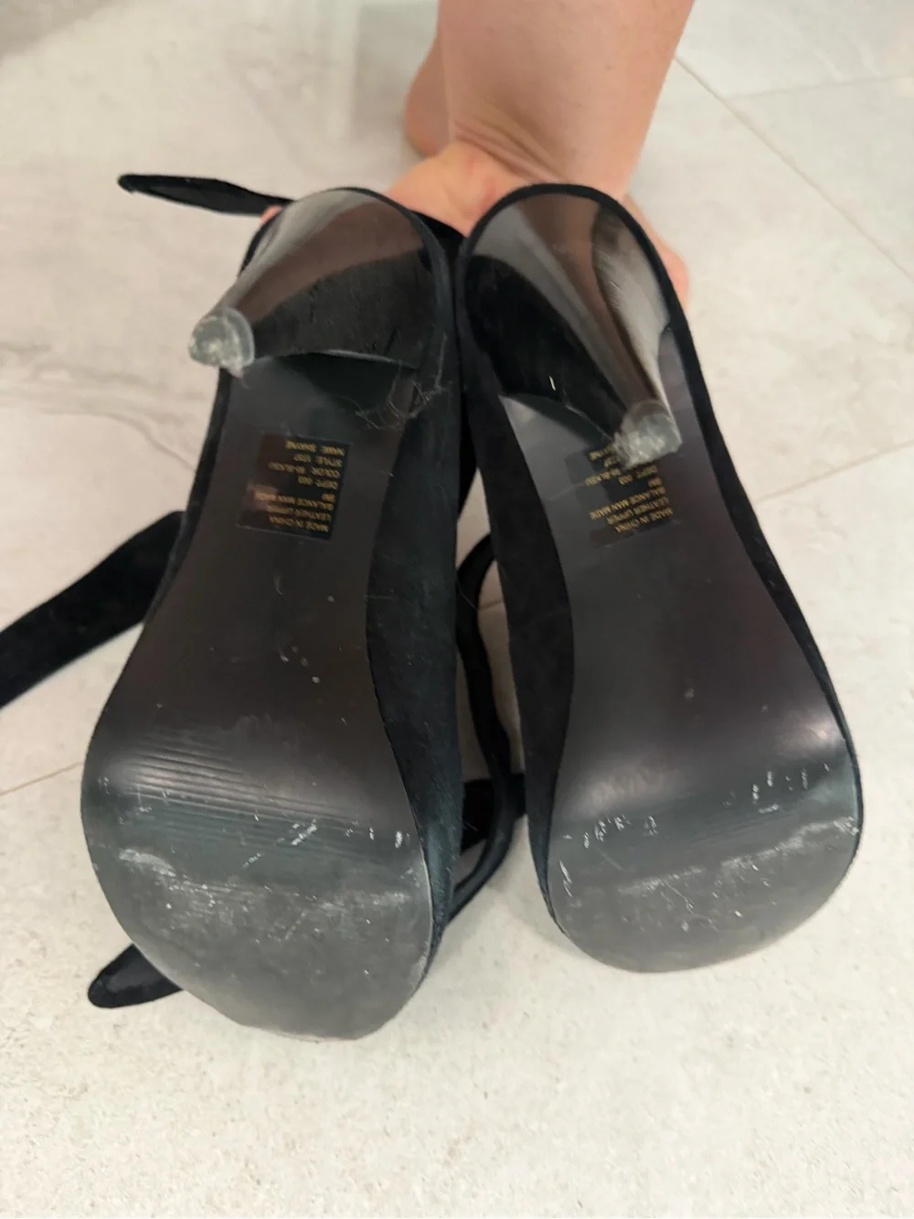 Bakers Shayne Black Suede Peep Toe Platform Booties Size 9
